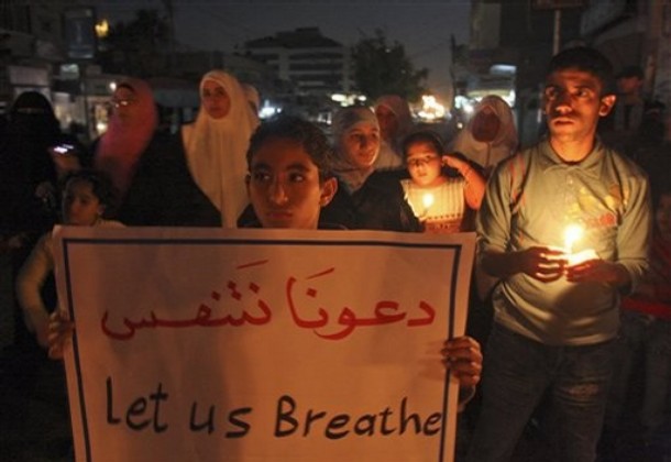 مقتل 29 مواطنا حرقا بسبب أزمة الكهرباء في غزة
